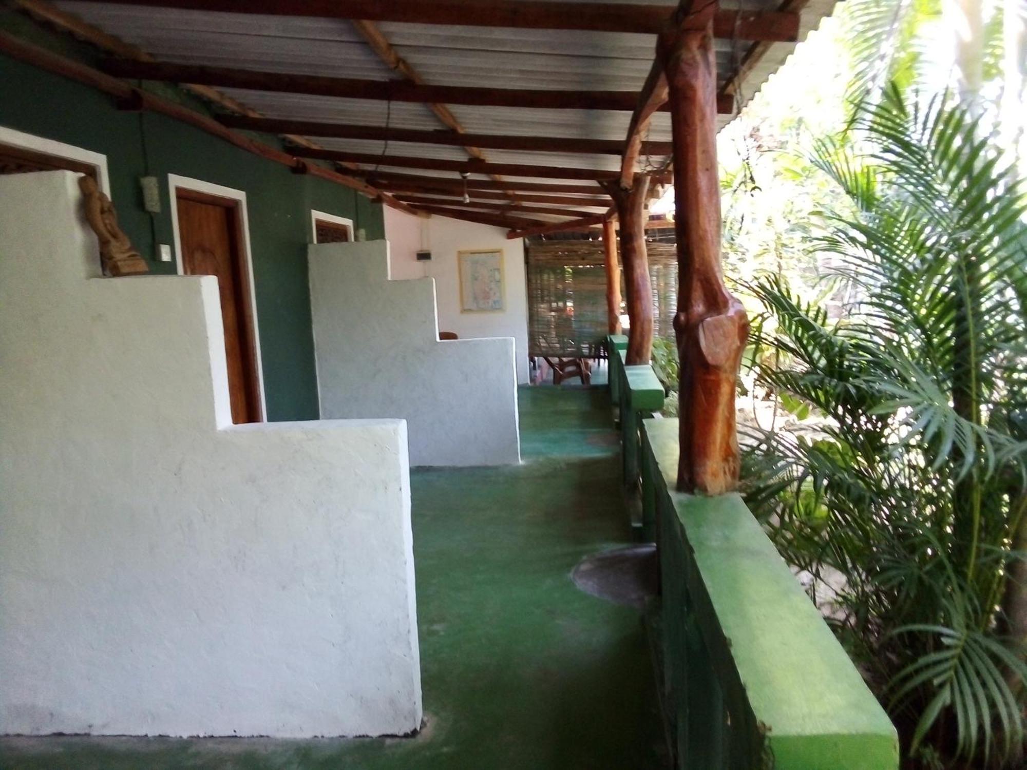 Bandula Home Stay Sigiriya Zimmer foto
